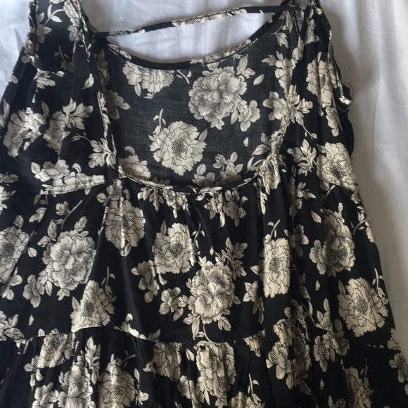 Loose flowy dress - Picture 2 of 2